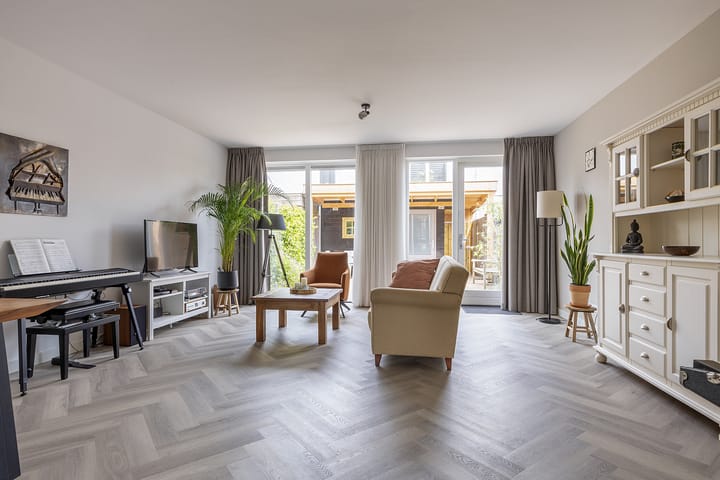 Photo 9 of Rubrum 11