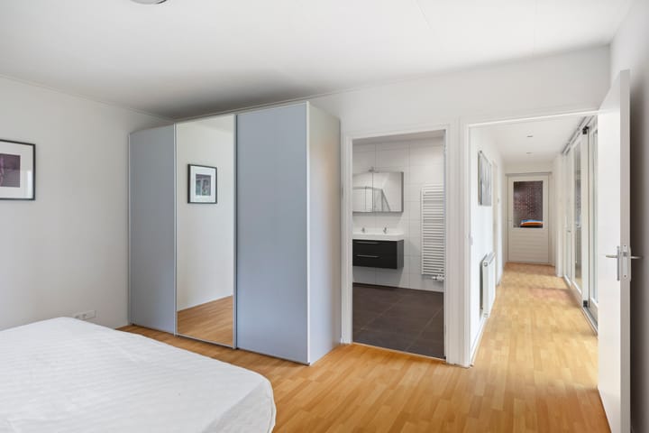 Foto 34 van Lookersdijk 13