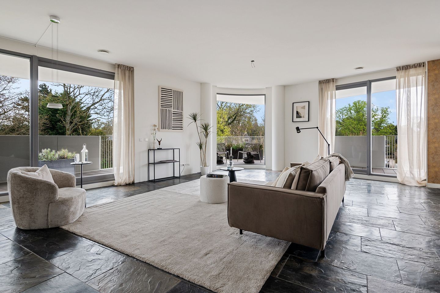 Foto 1 van Koninginneweg 17-A