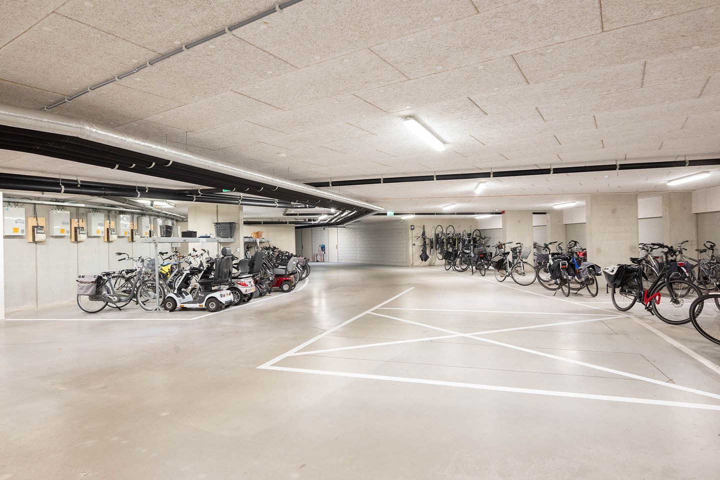 Foto 25 van Hof van Pampus 75