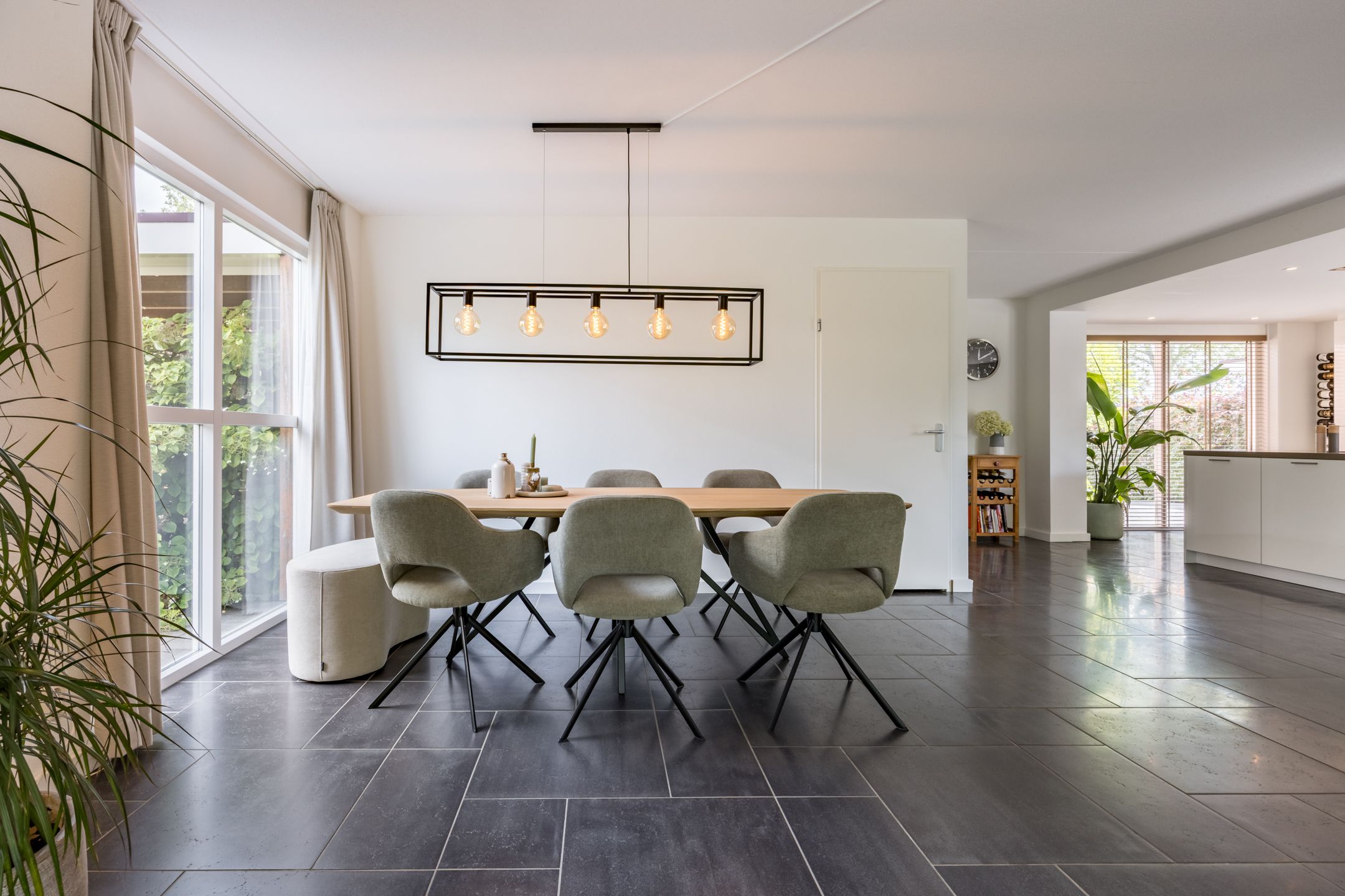 Foto 9 van Westhilstraat 11