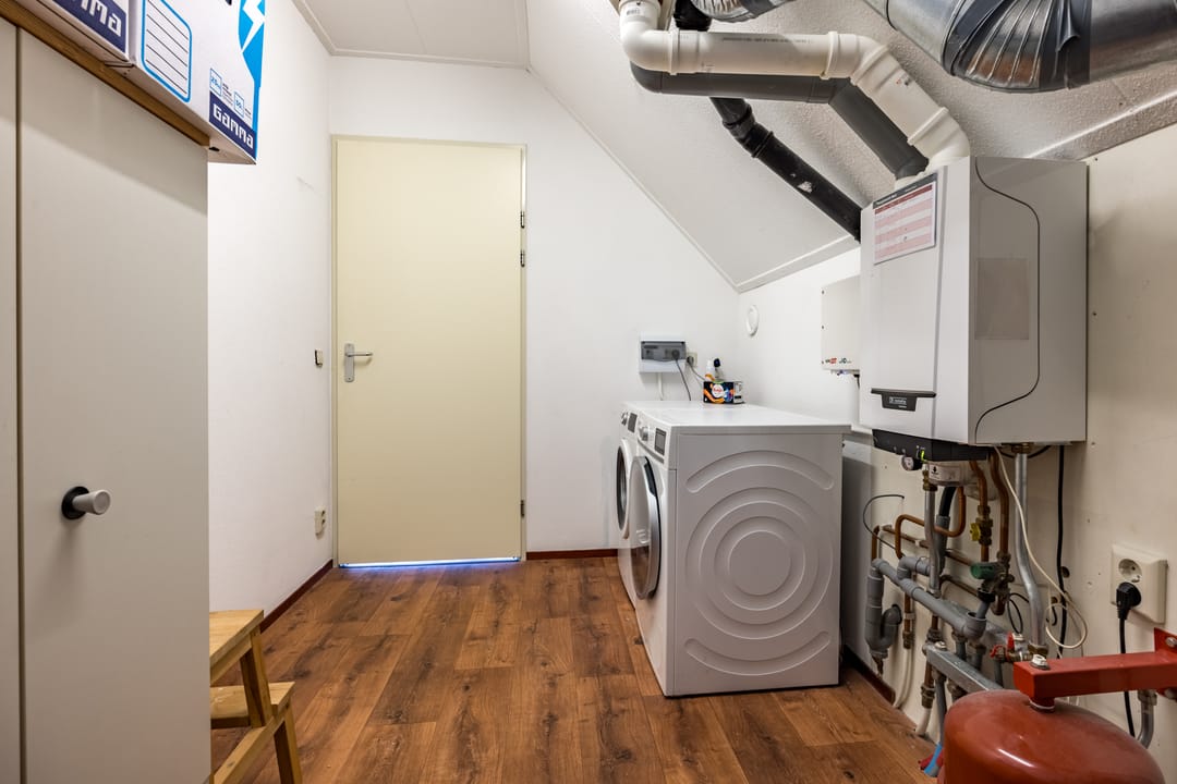 Foto 38 van Westhilstraat 11