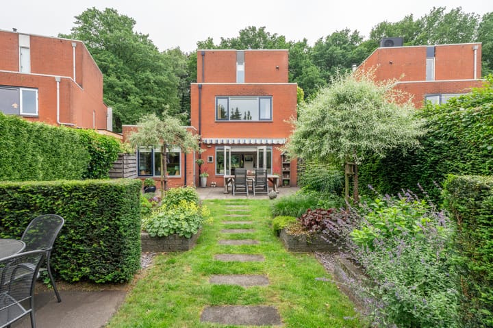 Photo 3 of Schiestraat 24