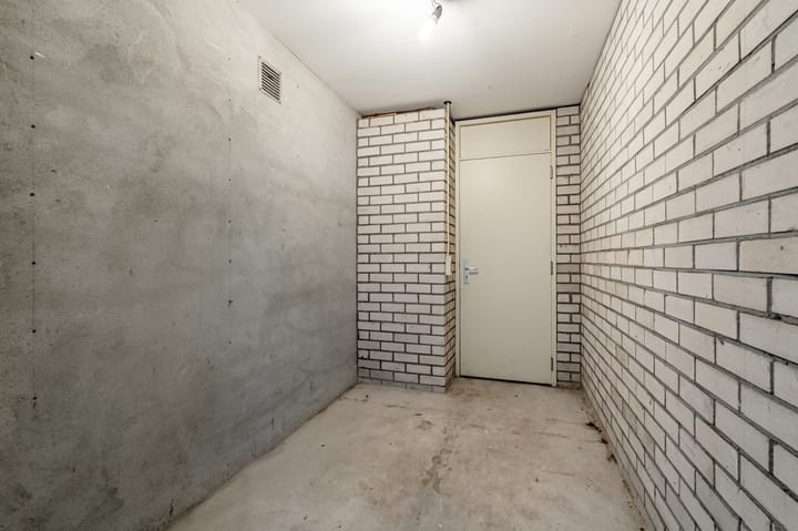 Foto 24 van Commelinstraat 15-A