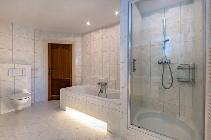 Photo 42 of Spoorlaan 6