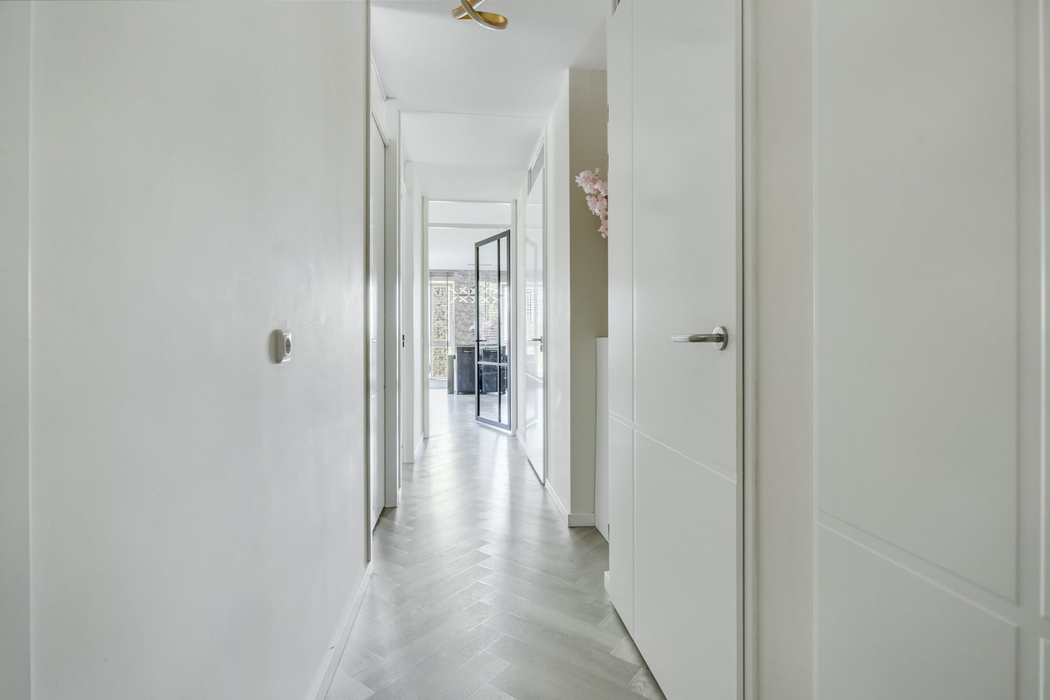 Foto 12 van Buenos Airesstraat 157