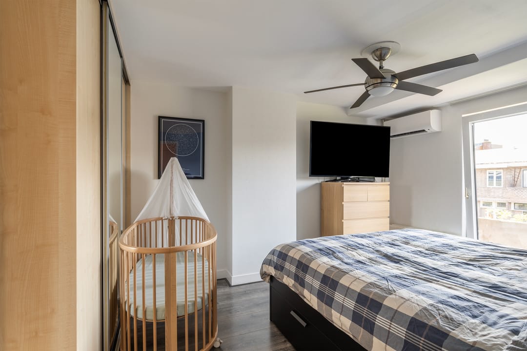 Photo 23 of Van Ostadelaan 42-B