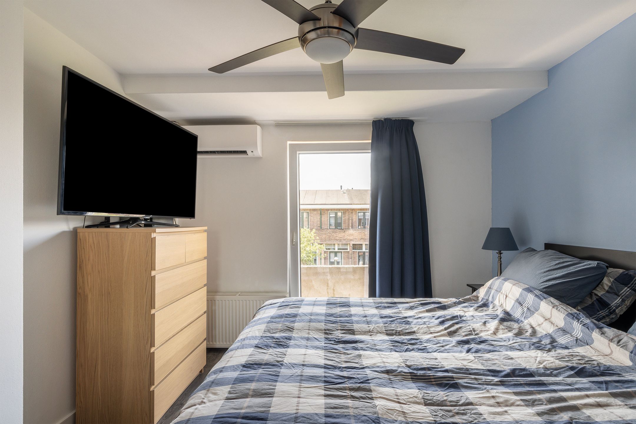 Photo 24 of Van Ostadelaan 42-B