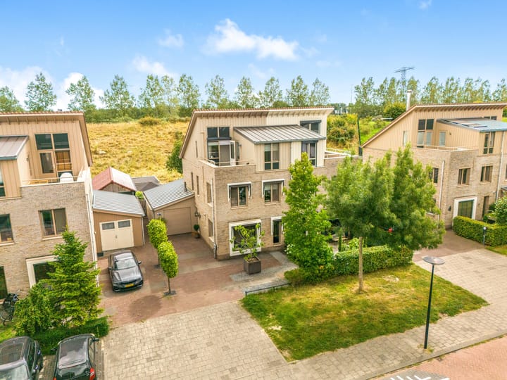 Foto 1 van Stroomwal 8