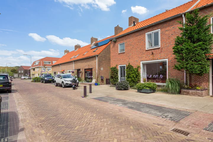 Photo 62 of Karel Doormanweg 17