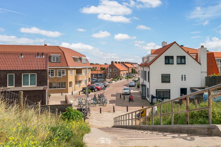 Photo 68 of Karel Doormanweg 17