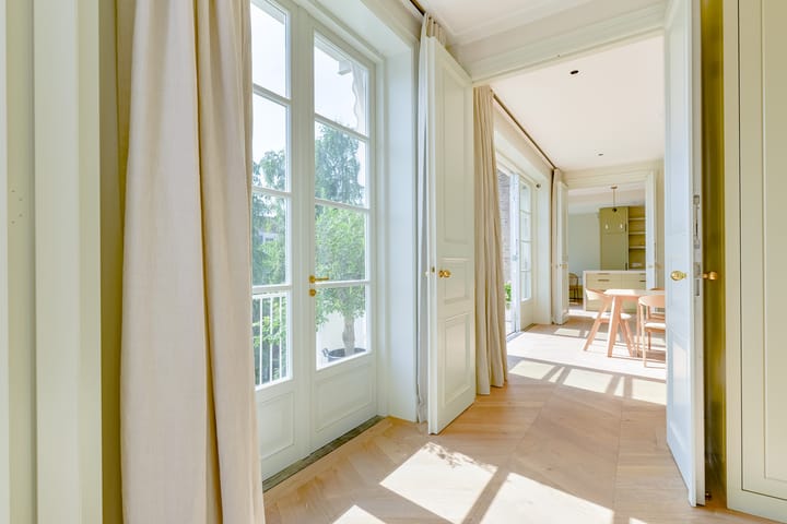 Photo 12 of Apollolaan 187-3