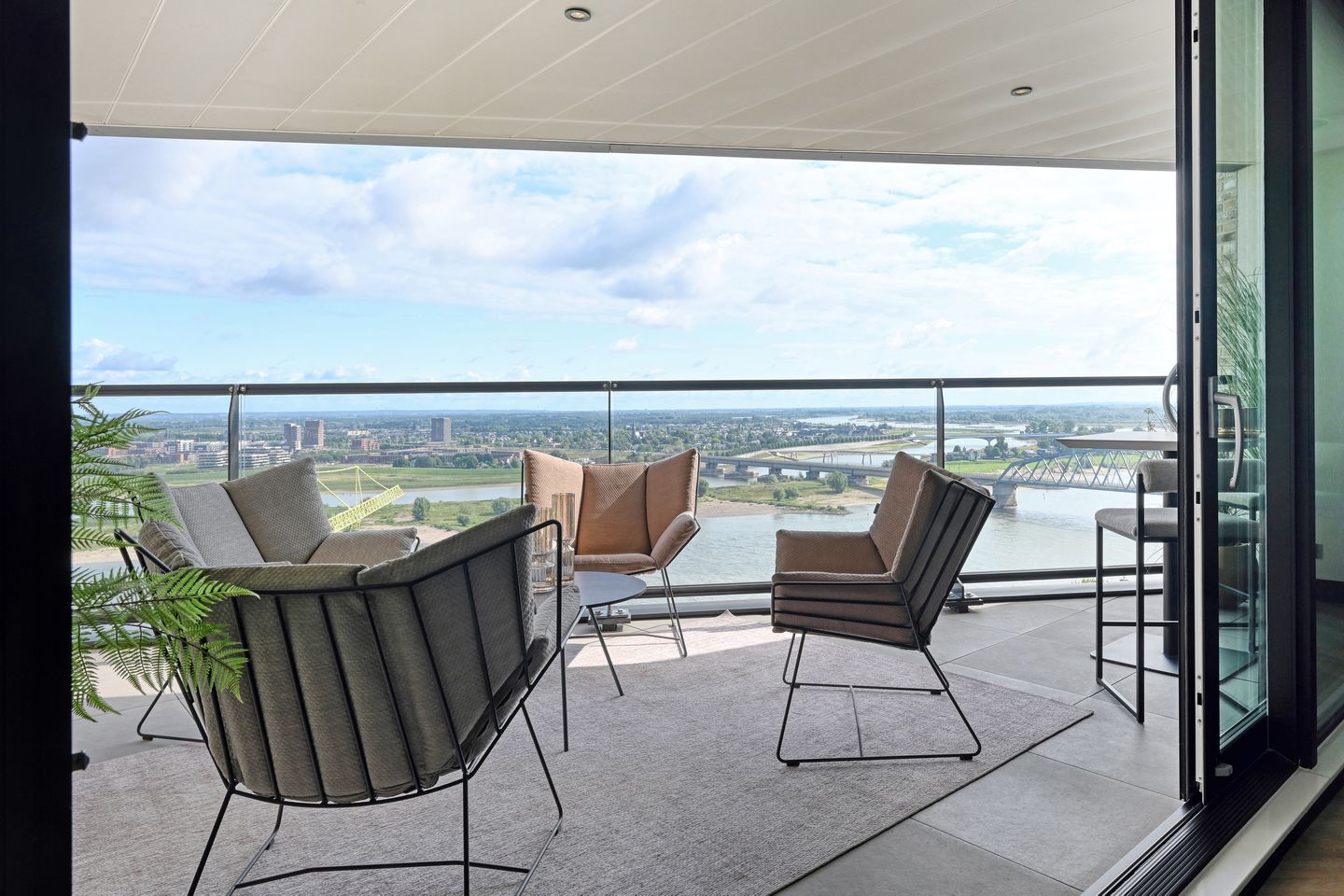 Foto 10 van Waalbandijk 529