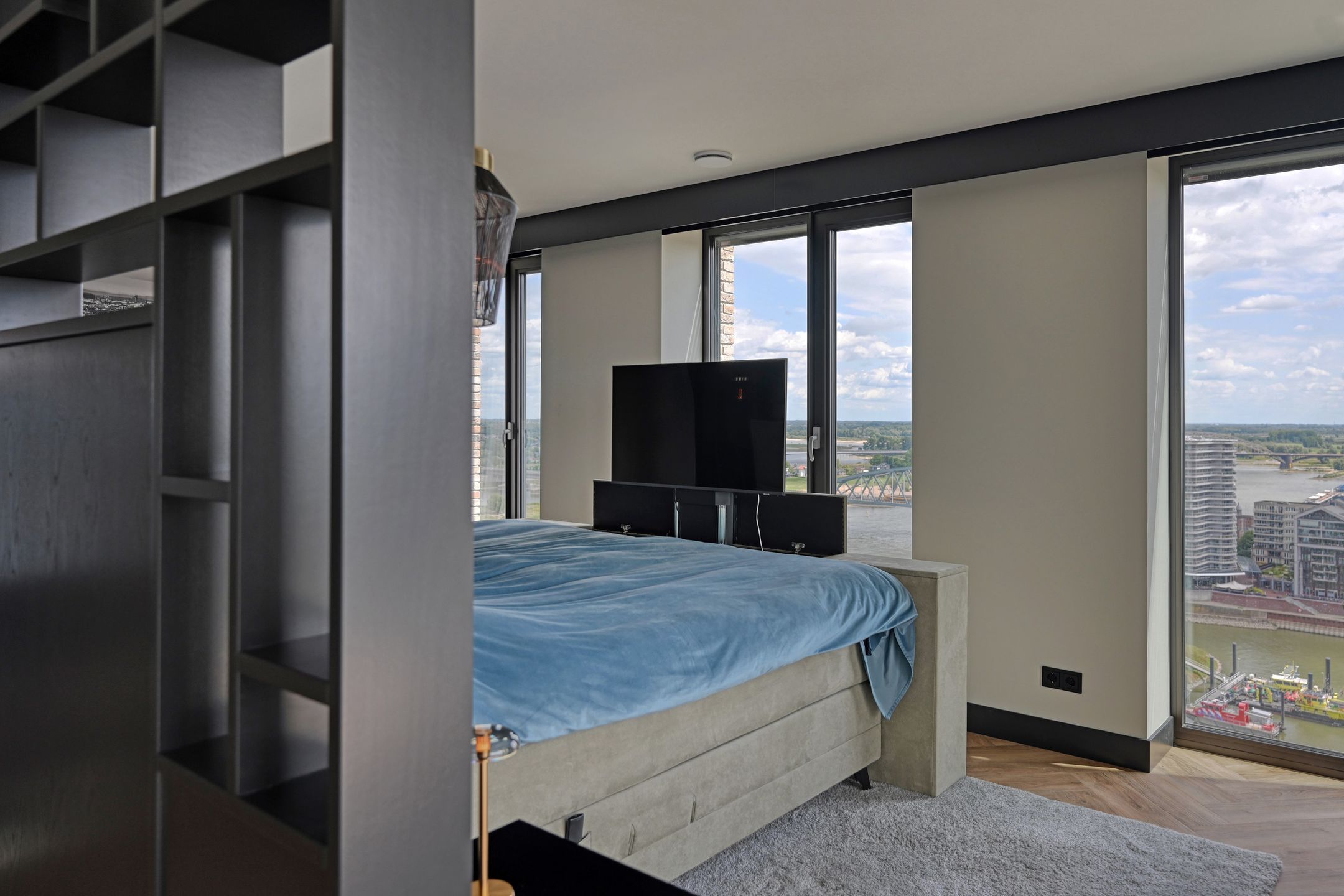 Foto 45 van Waalbandijk 529