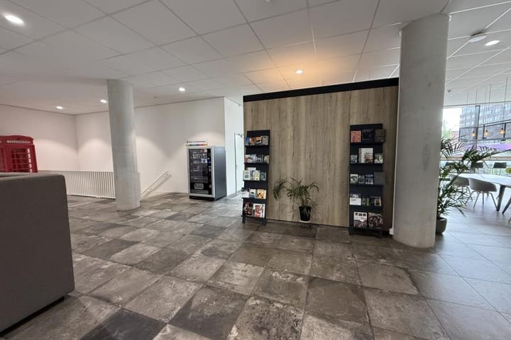 Photo 3 of Elizabeth Cady Stantonplein 513