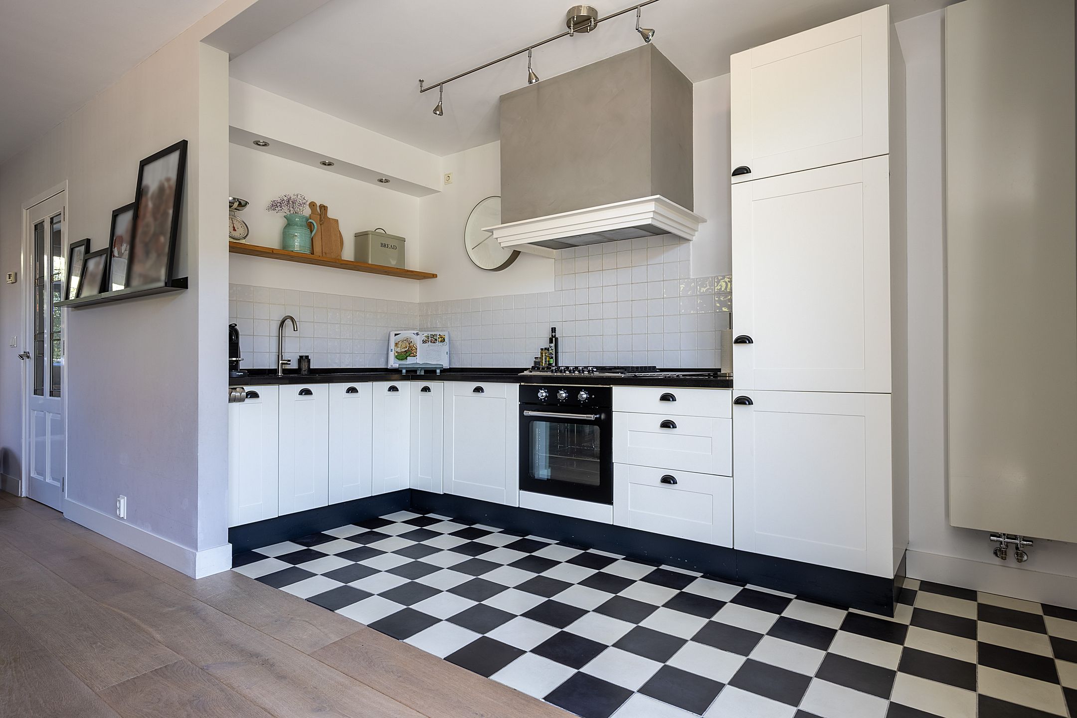 Foto 12 van Jacob van Oostzanenstraat 22