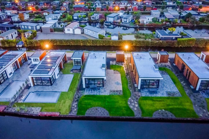 Foto 3 van Nieuw-Loosdrechtsedijk 215-CH011