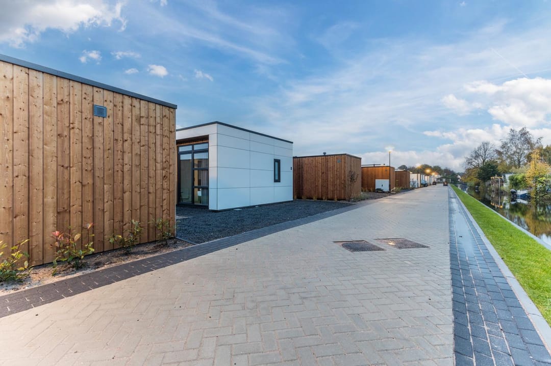 Foto 46 van Nieuw-Loosdrechtsedijk 215-CH011
