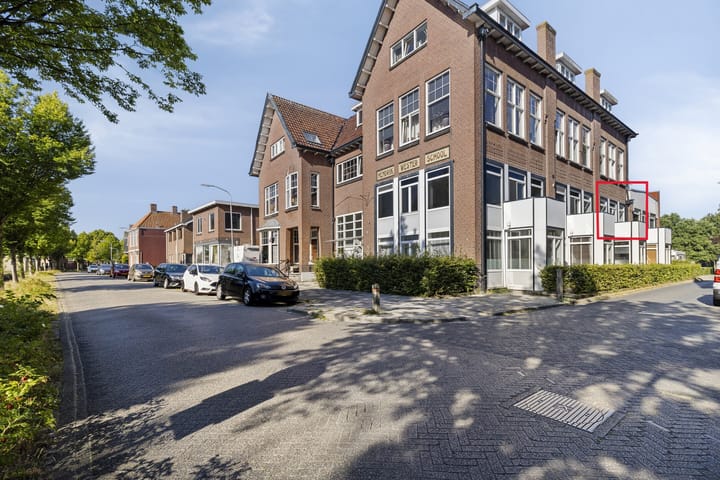 Foto 3 van Feiko Clockstraat 141-E