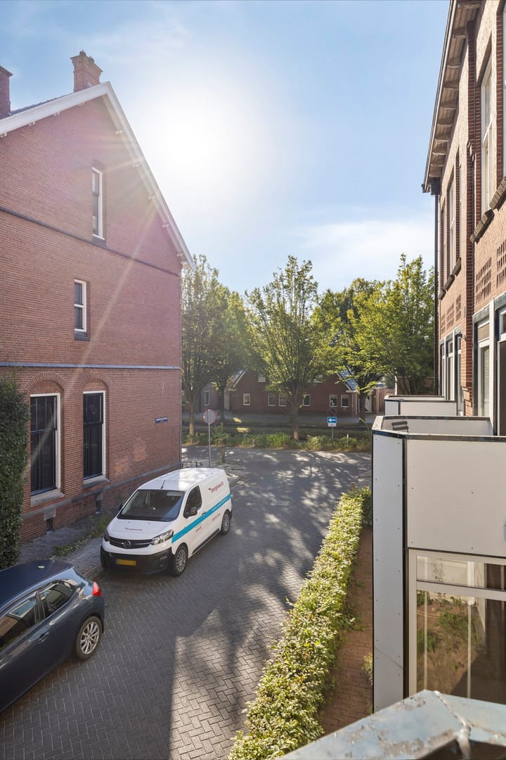 Foto 28 van Feiko Clockstraat 141-E