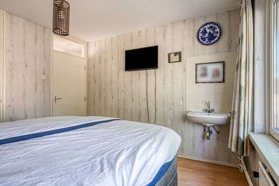 Photo 16 of Leliestraat 41