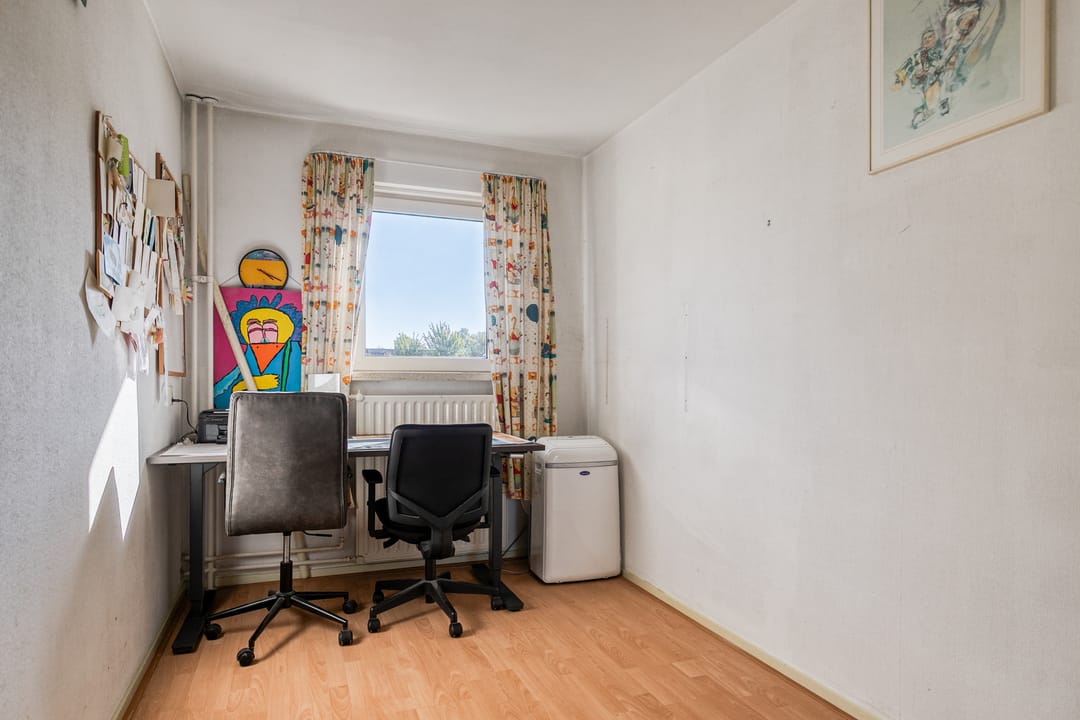 Photo 17 of Leliestraat 41