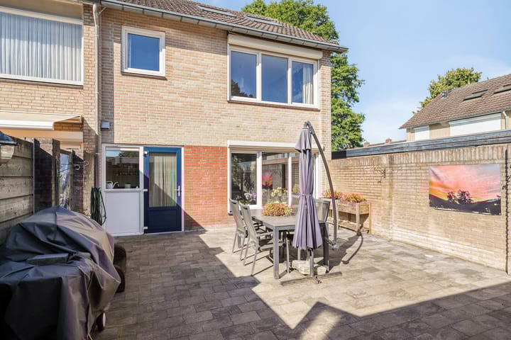 Foto 24 van Leliestraat 41