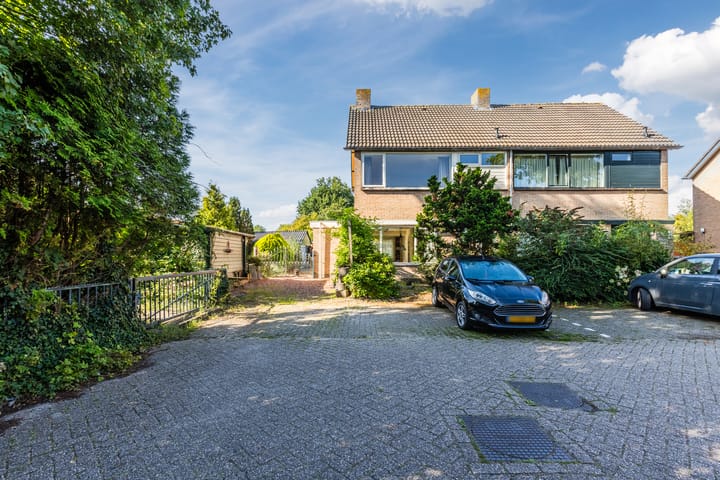 Photo 3 of Anjerstraat 12