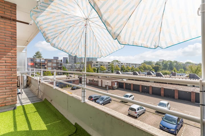 Photo 15 of Marco Pololaan 229