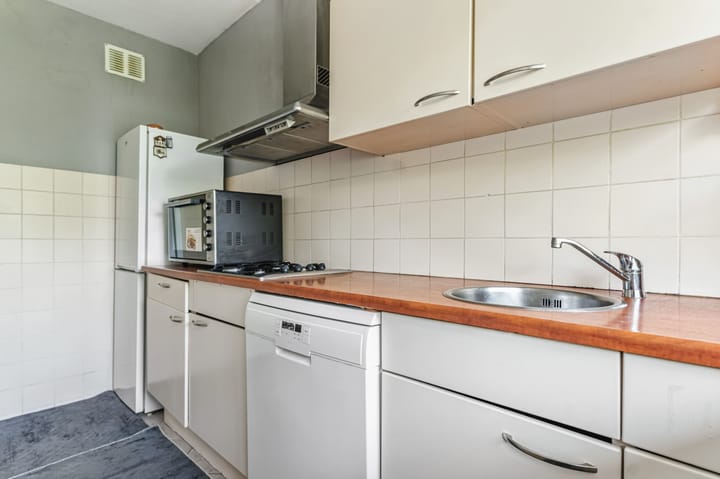 Photo 22 of Marco Pololaan 229