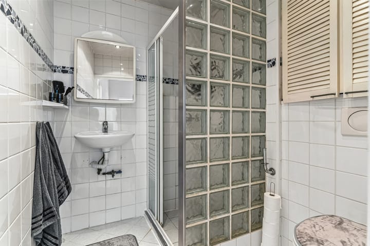 Photo 23 of Marco Pololaan 229