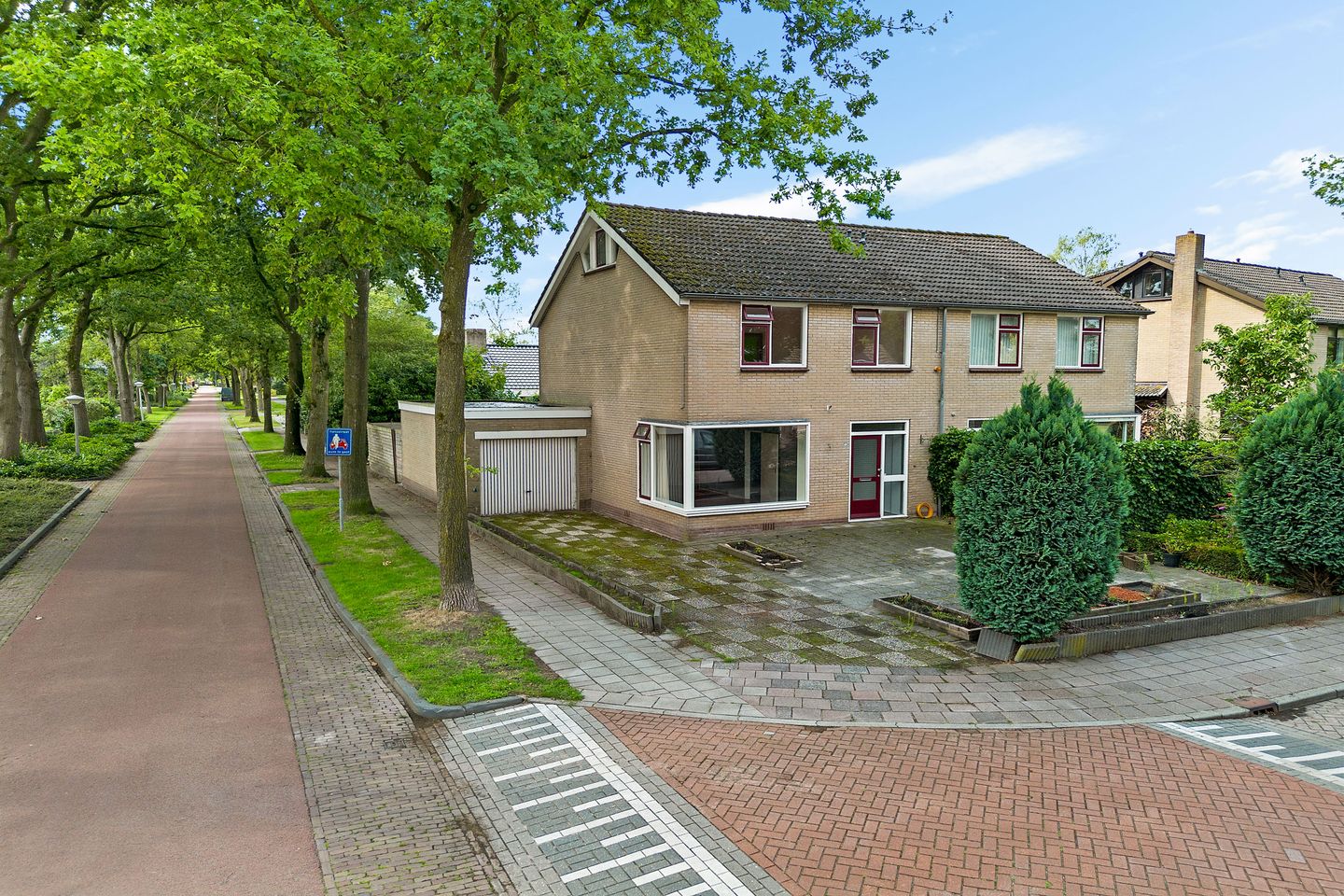 Photo 1 of J.L. Nijsinghweg 40