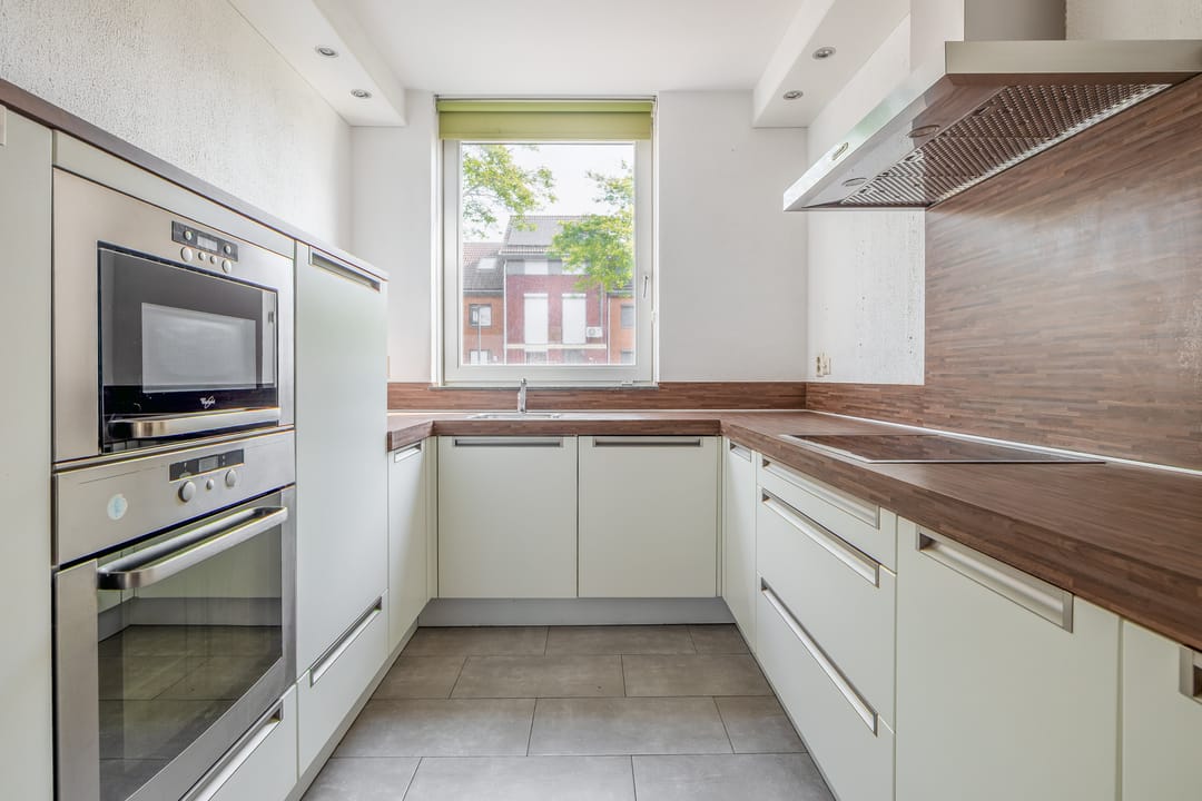 Foto 16 van 2e Lunarelaan 3