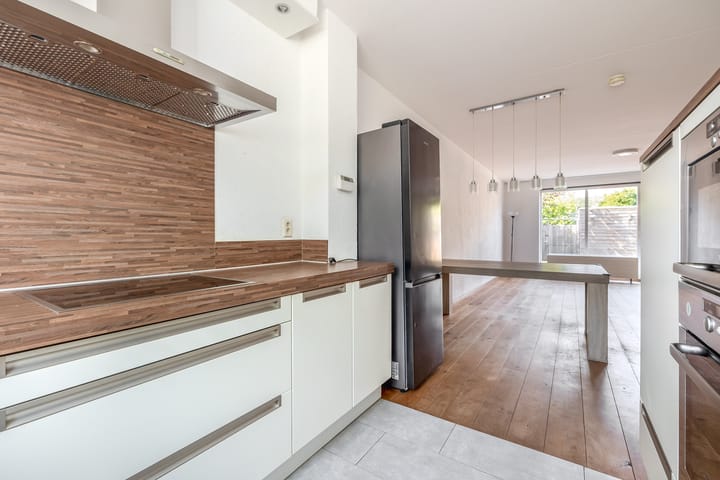 Foto 17 van 2e Lunarelaan 3