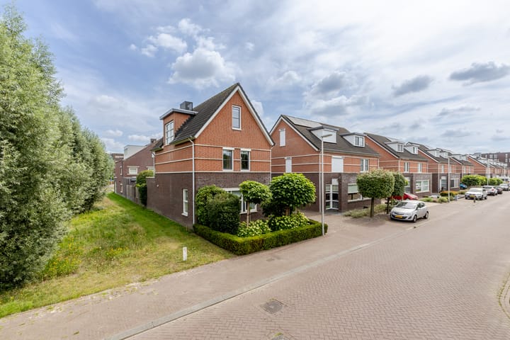 Photo 2 of Laan van Oceanië 36