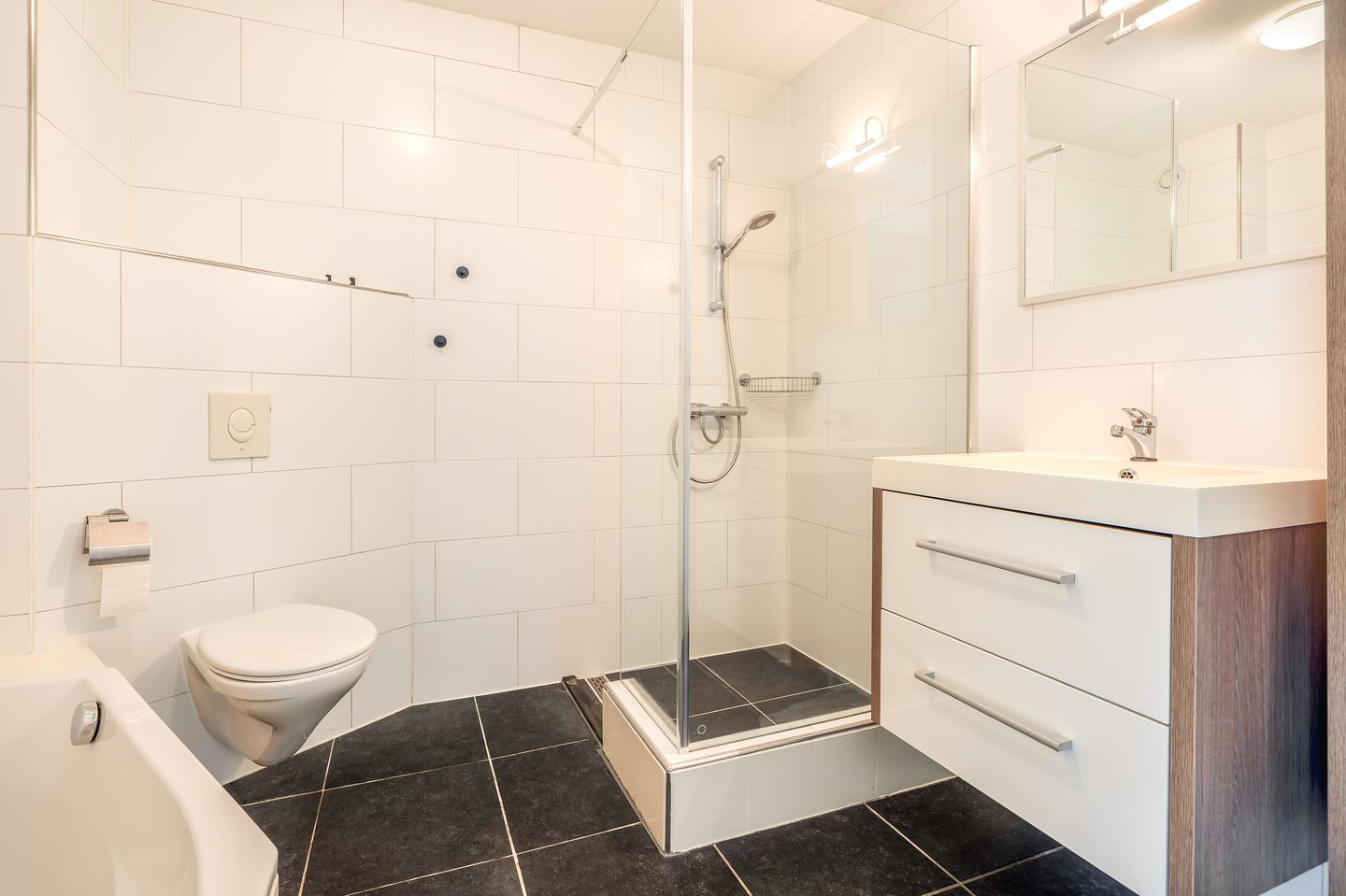 Foto 29 van 2e Lunarelaan 3