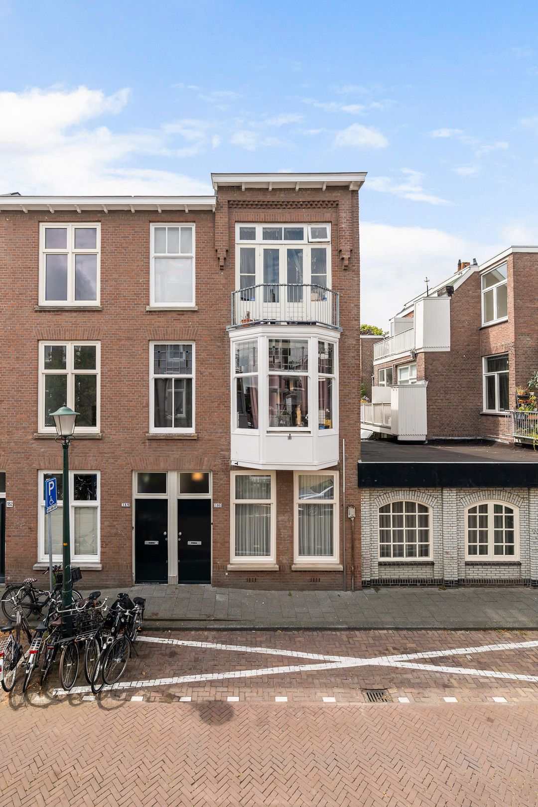 Photo 37 of Hendrik van Deventerstraat 186