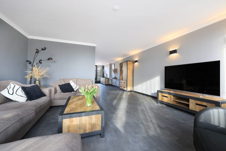 Foto 2 van Hallerweg 19