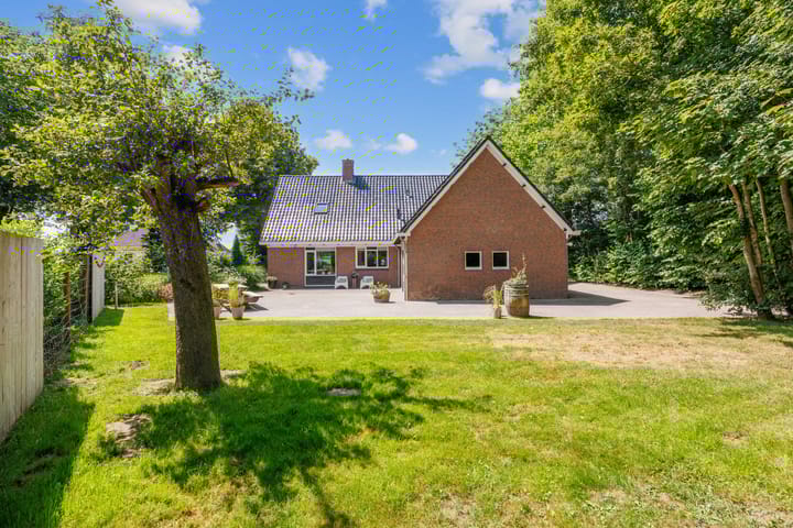 Foto 68 van Mensingeweersterweg 2-B