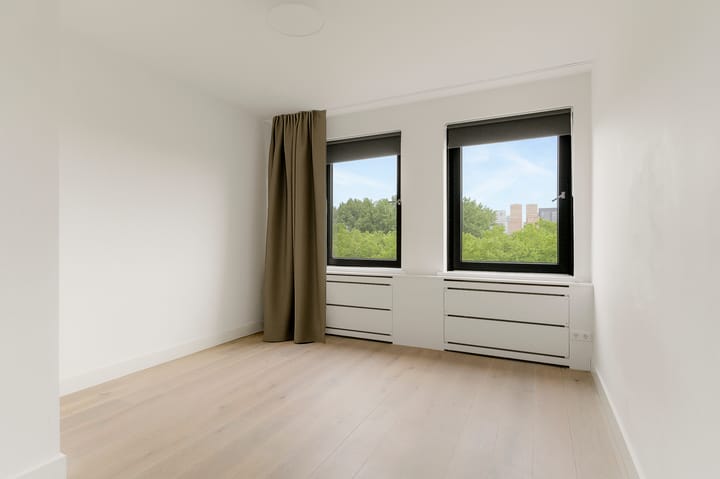 Foto 18 van Van Nijenrodeweg 500