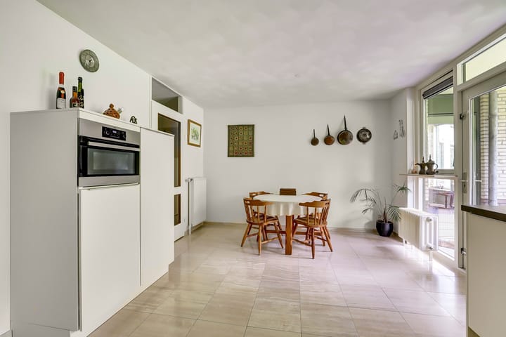 Photo 15 of Anna Paulownaplein 6