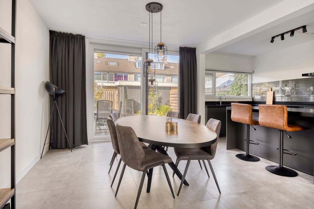 Photo 8 of Donaustraat 8