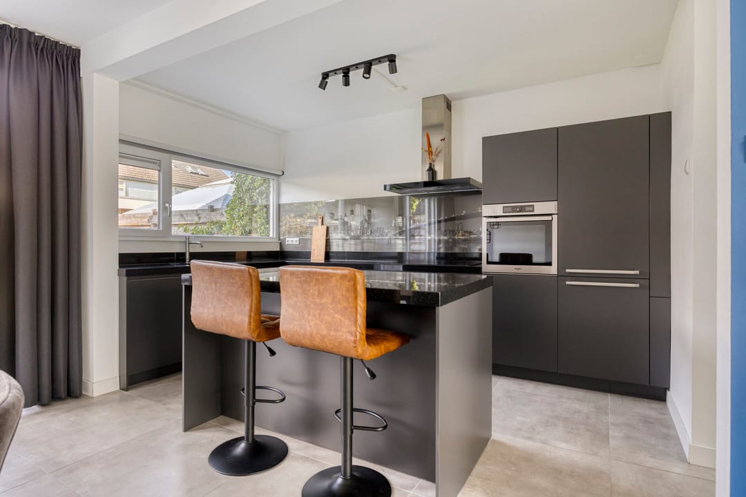 Photo 11 of Donaustraat 8