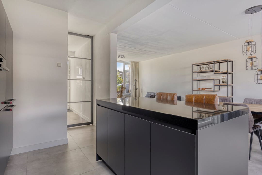 Photo 13 of Donaustraat 8