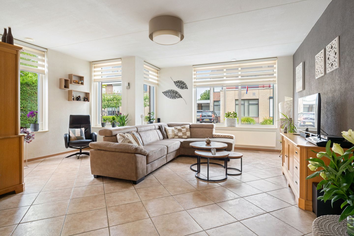 Foto 14 van Weegbree 8