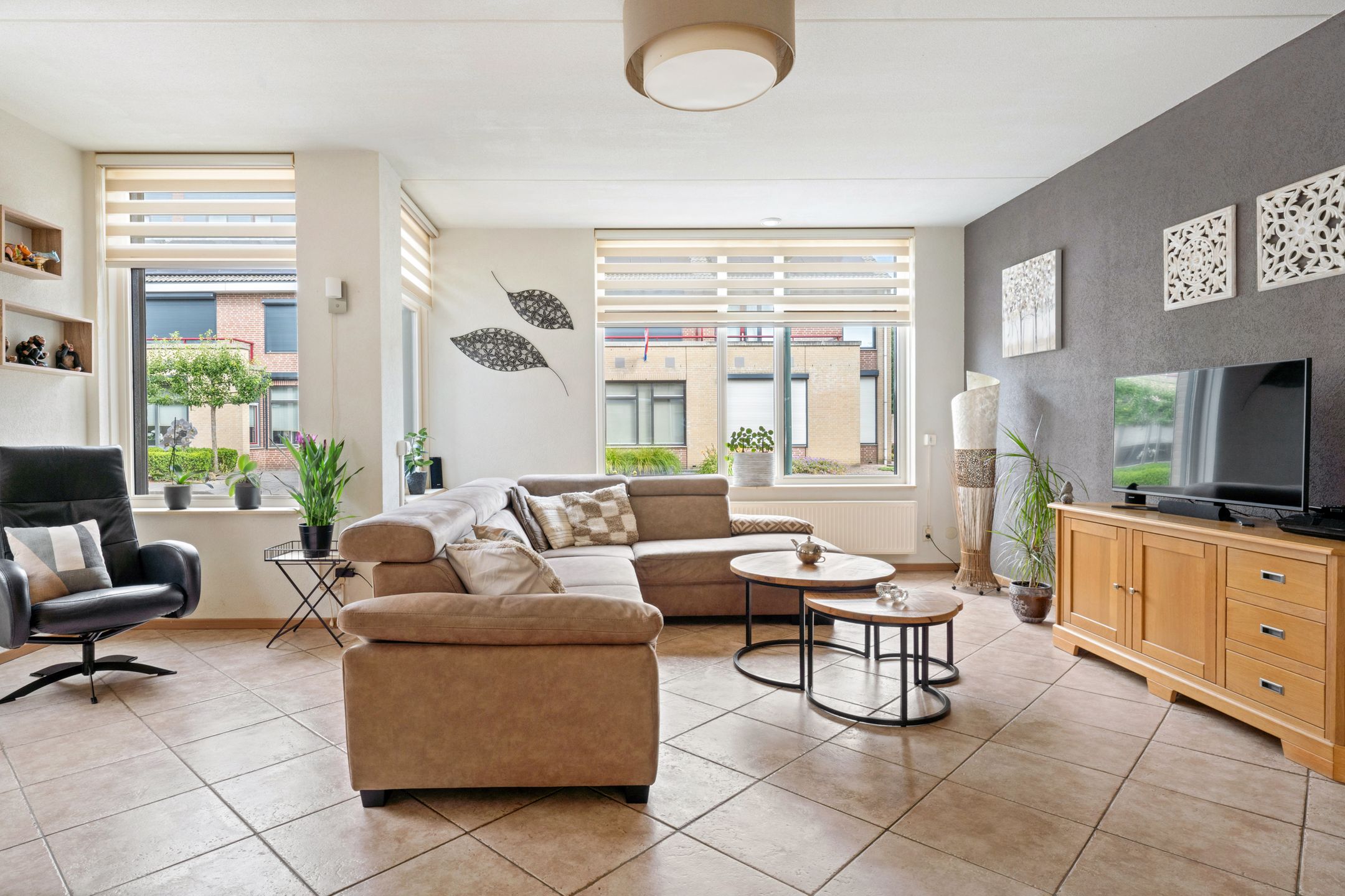 Foto 15 van Weegbree 8