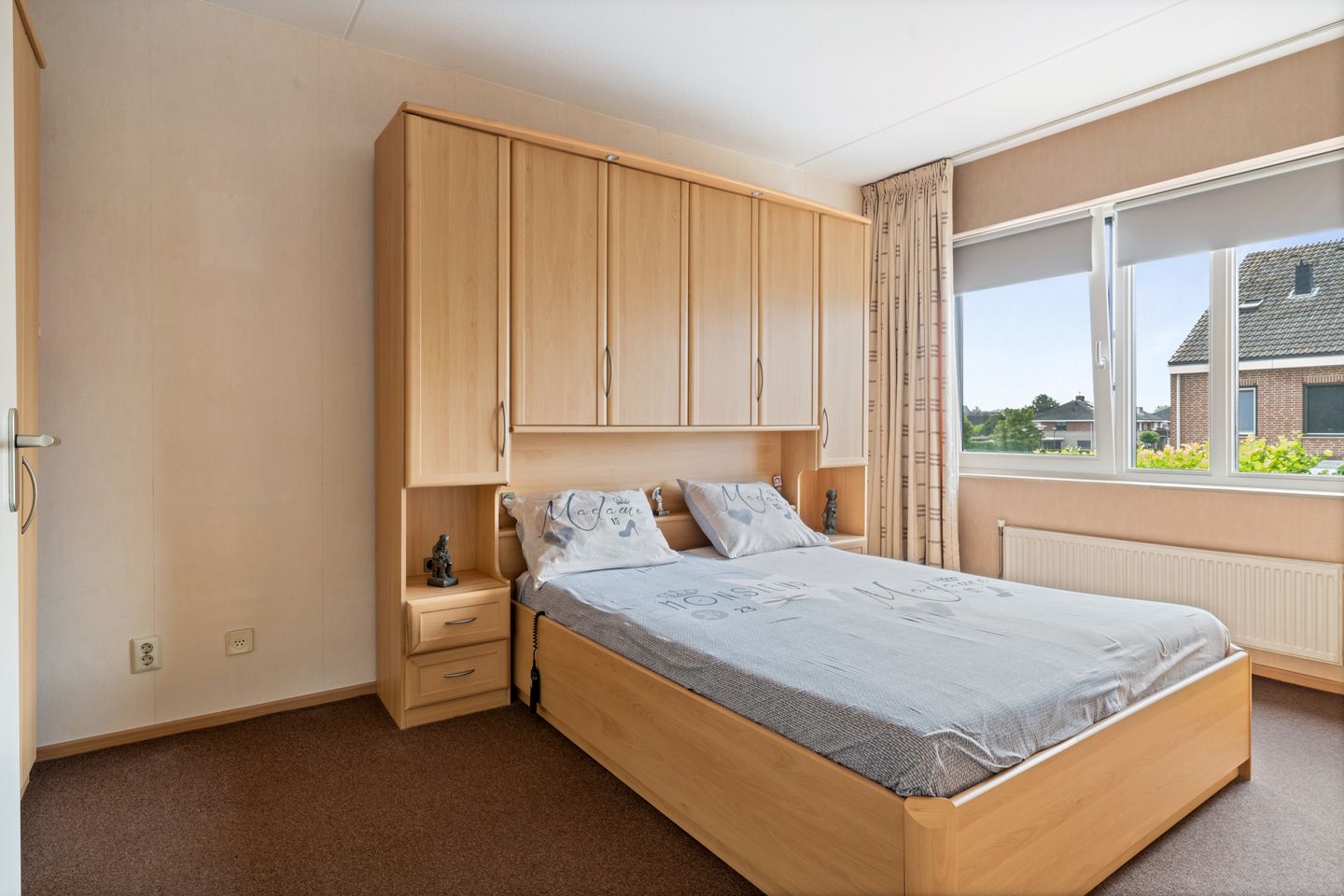 Foto 29 van Weegbree 8