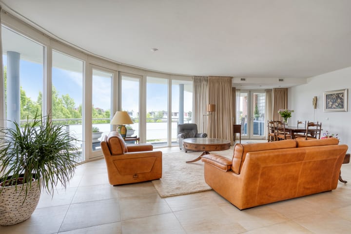 Foto 2 van Blauwven 99