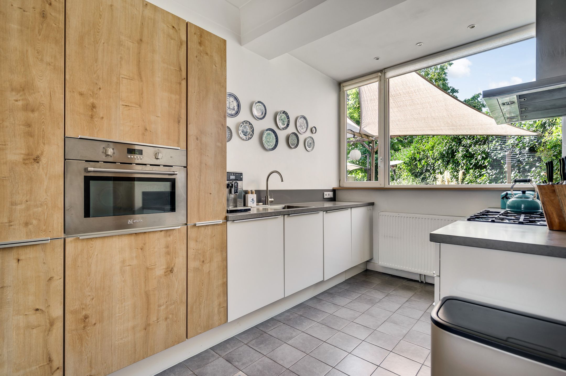 Photo 12 of Robert Regoutstraat 40