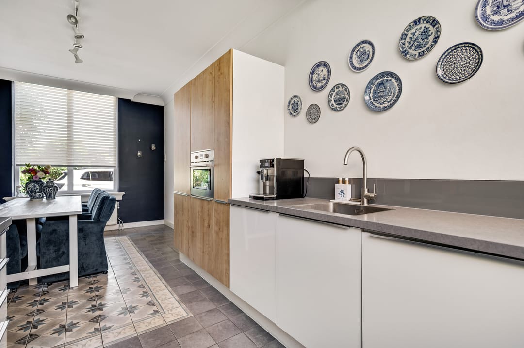 Photo 13 of Robert Regoutstraat 40